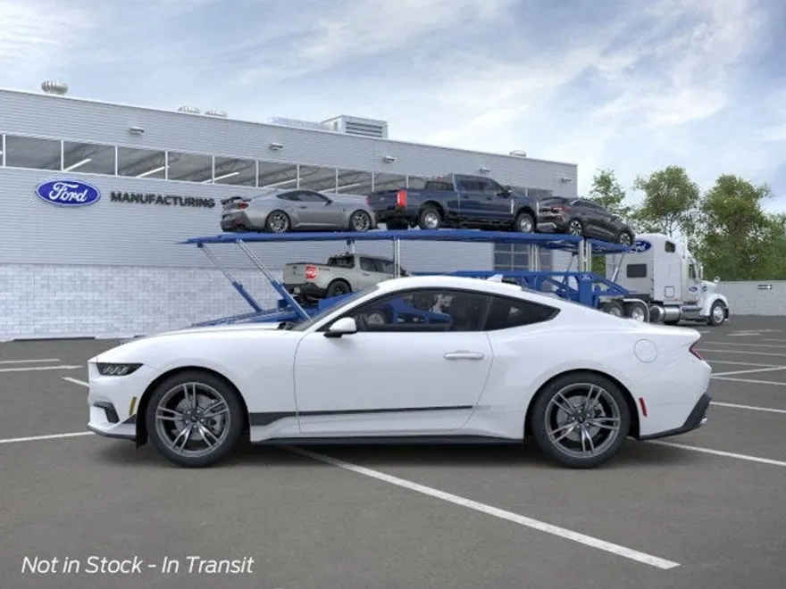 2025 Ford Mustang EcoBoost photo 1