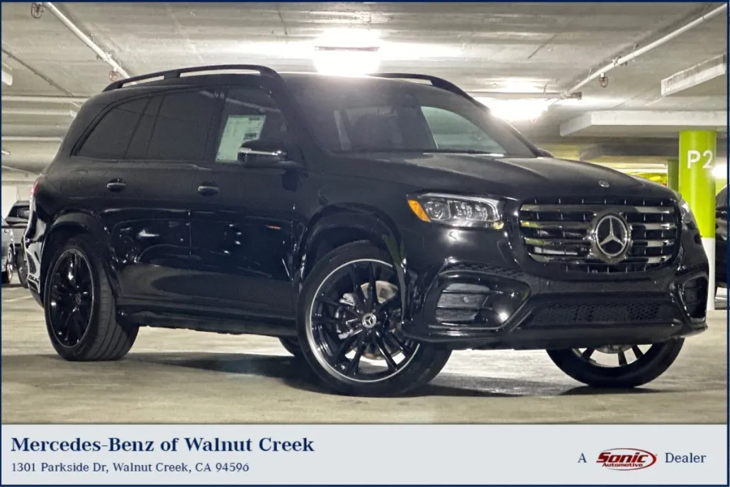 2025 Mercedes Benz GLS 450 4MATIC photo 1