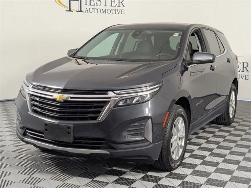 2022 Chevrolet Equinox LT photo 1
