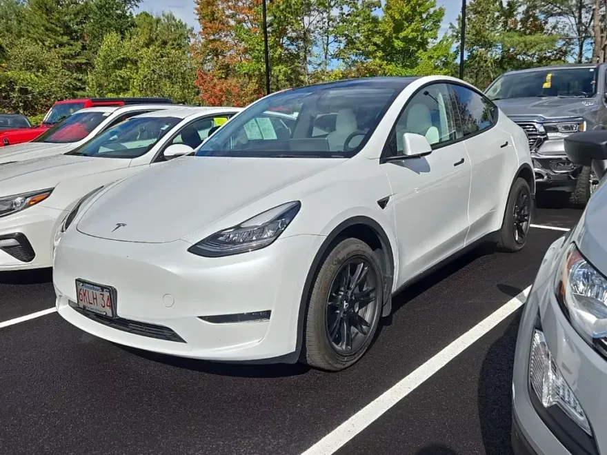 2023 Tesla Model Y Long Range photo 1