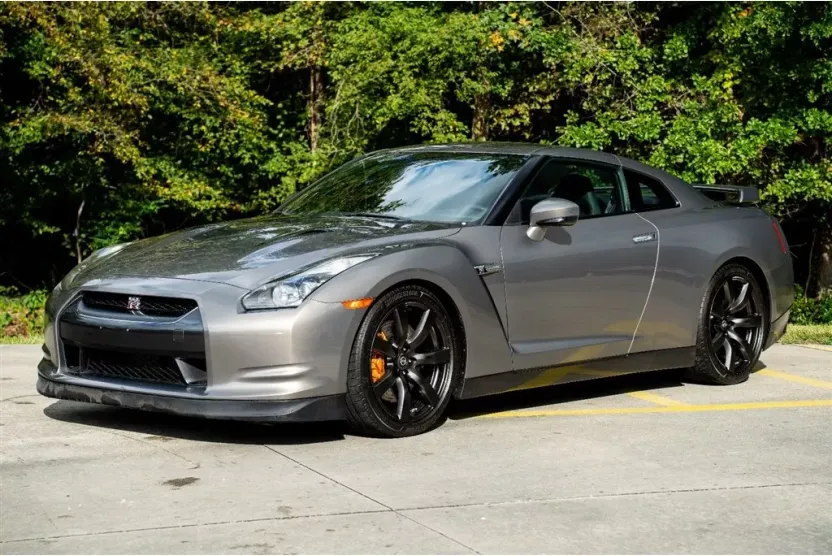 2009 Nissan GT-R Premium photo 1