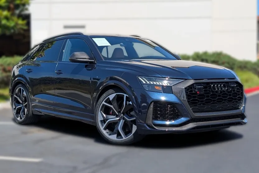 2024 Audi RS Q8 photo 1