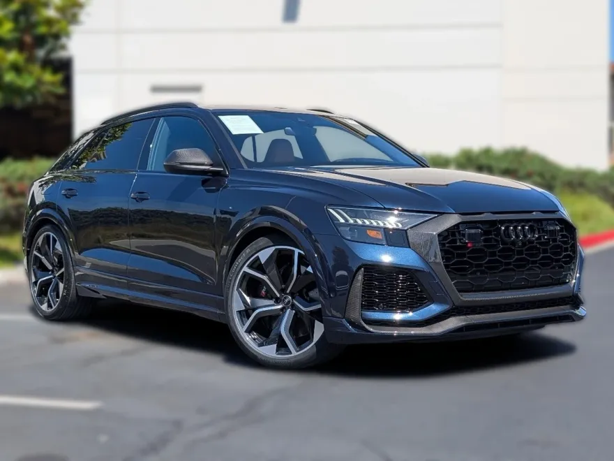 2024 Audi RS Q8 photo 1
