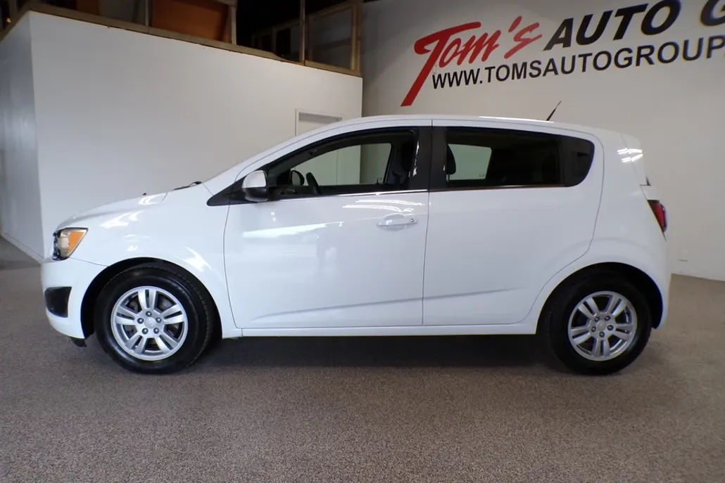 2014 Chevrolet Sonic LT photo 1