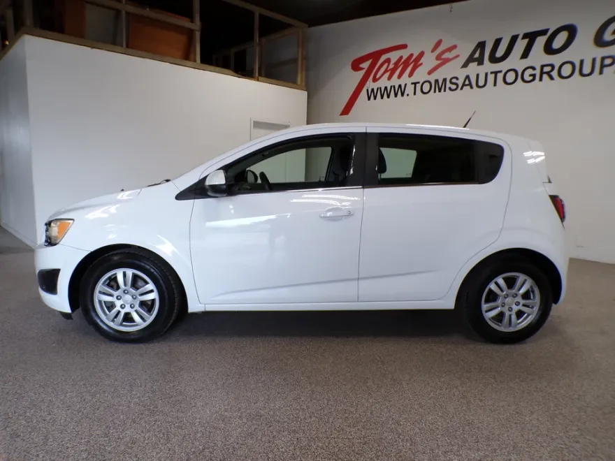 2014 Chevrolet Sonic LT photo 1