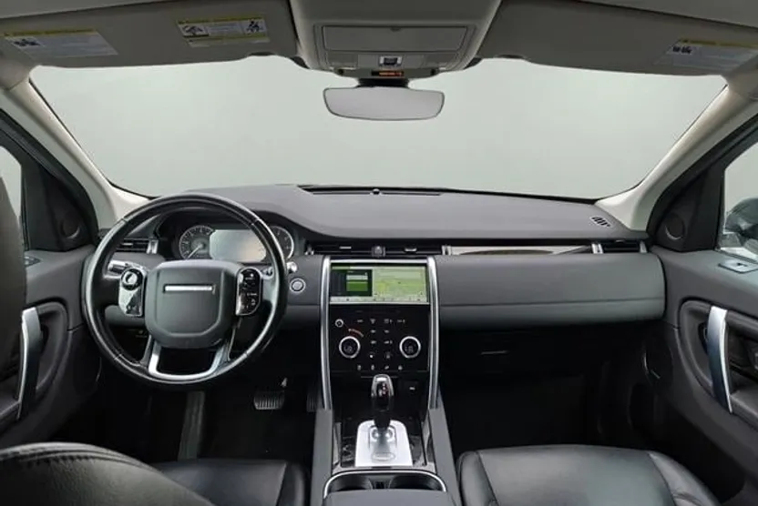 2020 Land Rover Discovery Sport S photo 1