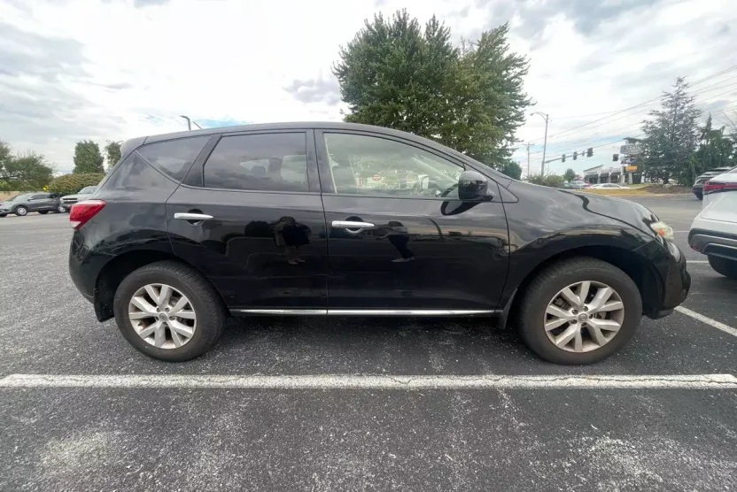 2014 Nissan Murano LE photo 1
