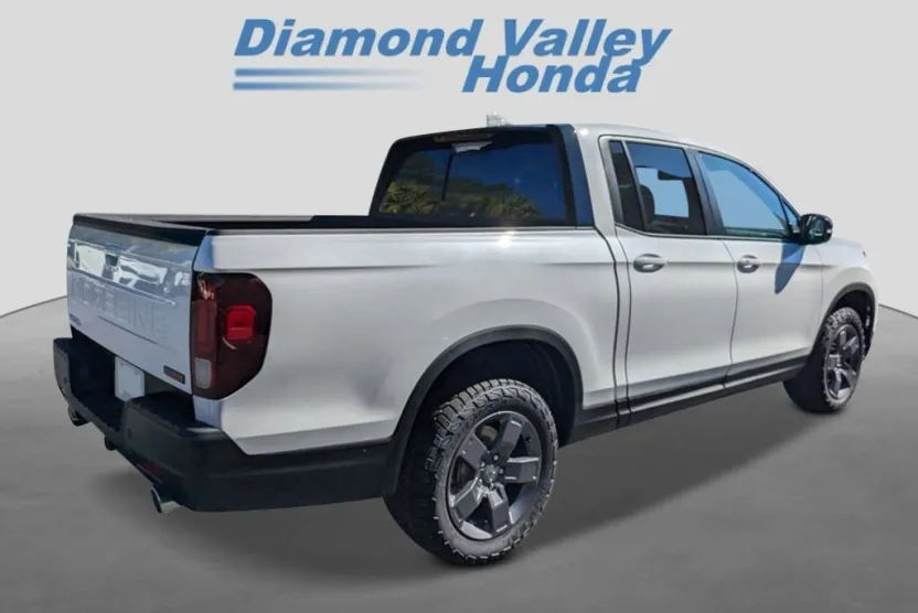 2025 Honda Ridgeline TrailSport photo 1