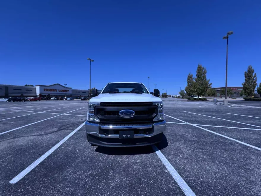 2022 Ford F-250 XL photo 1