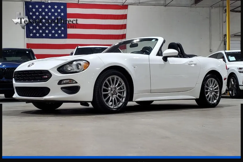 2018 Fiat 124 Spider Classica photo 1