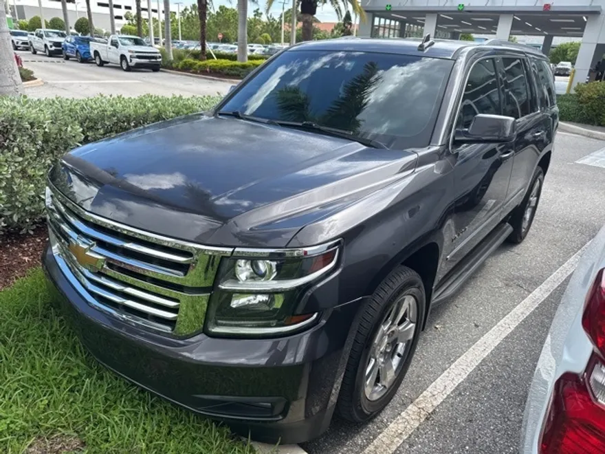 2016 Chevrolet Tahoe LT photo 1