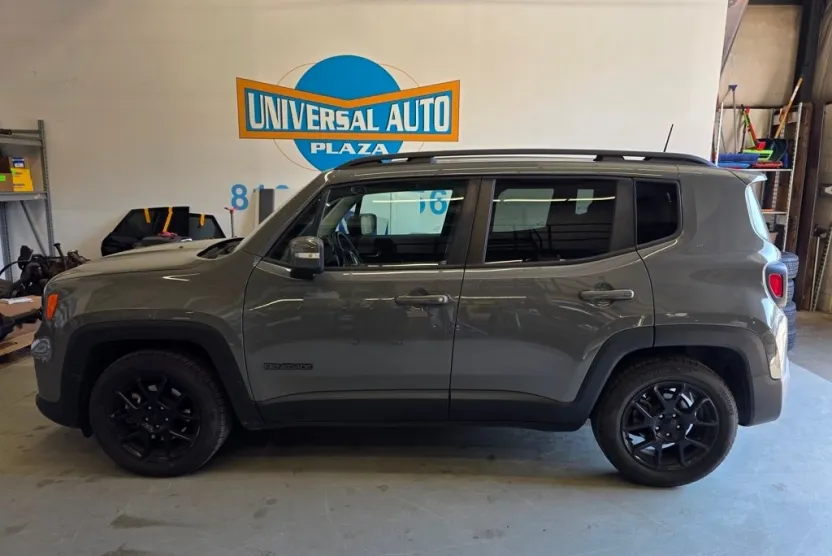 2020 Jeep Renegade Latitude photo 1