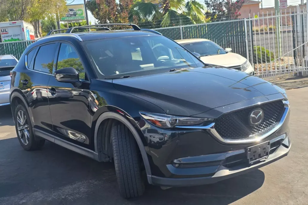 2019 Mazda CX-5 Signature Sport photo 1