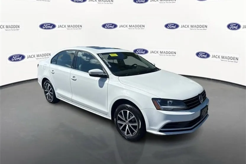 2017 Volkswagen Jetta 1.4T SE photo 1