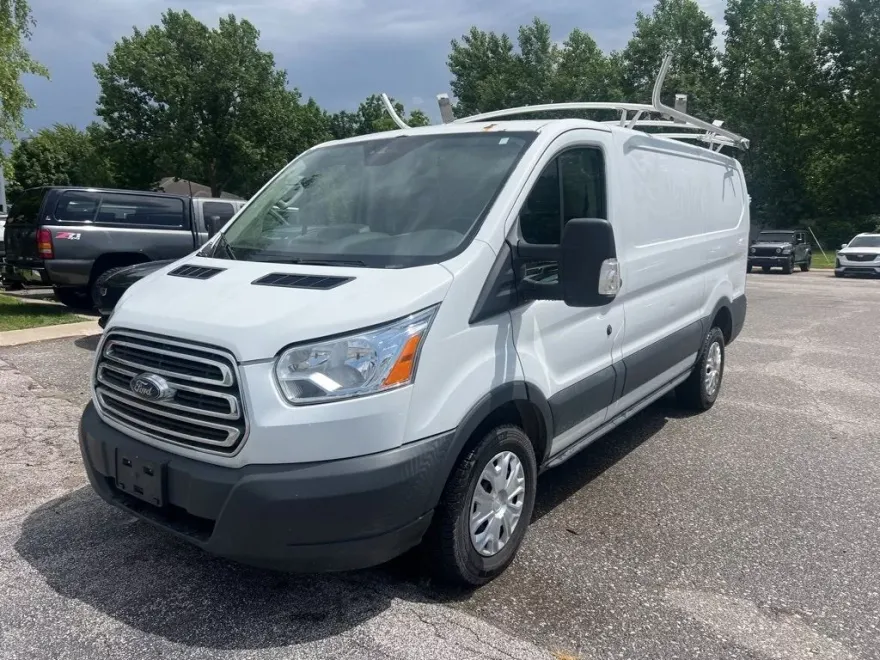 2017 Ford Transit Van photo 1
