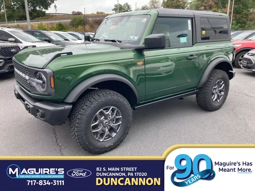 2025 Ford Bronco Badlands photo 1