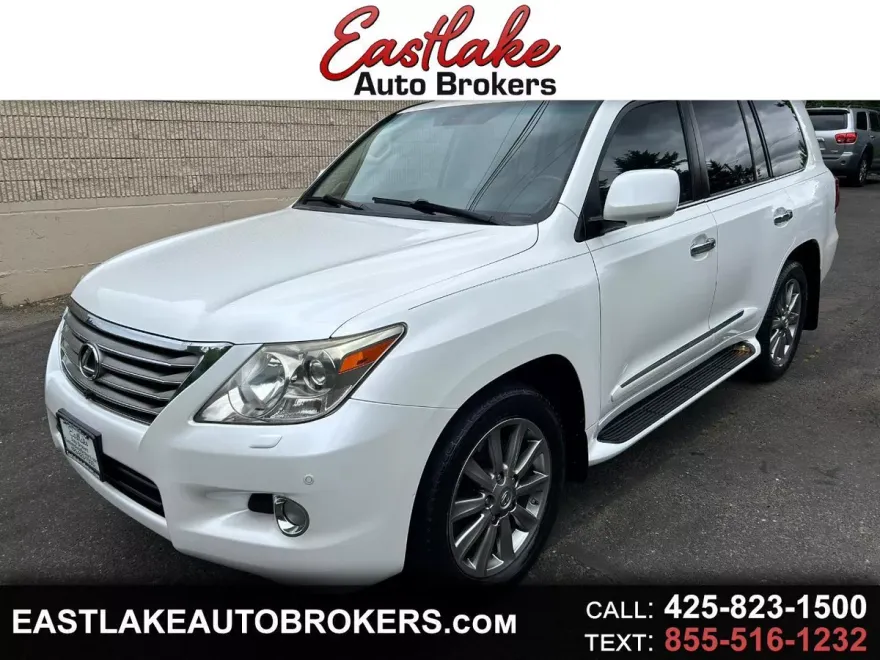 2010 Lexus LX 570 photo 1