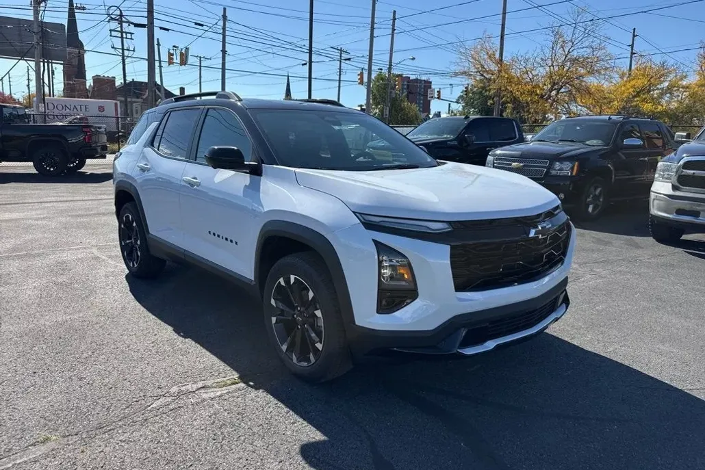2026 Chevrolet Equinox RS photo 1