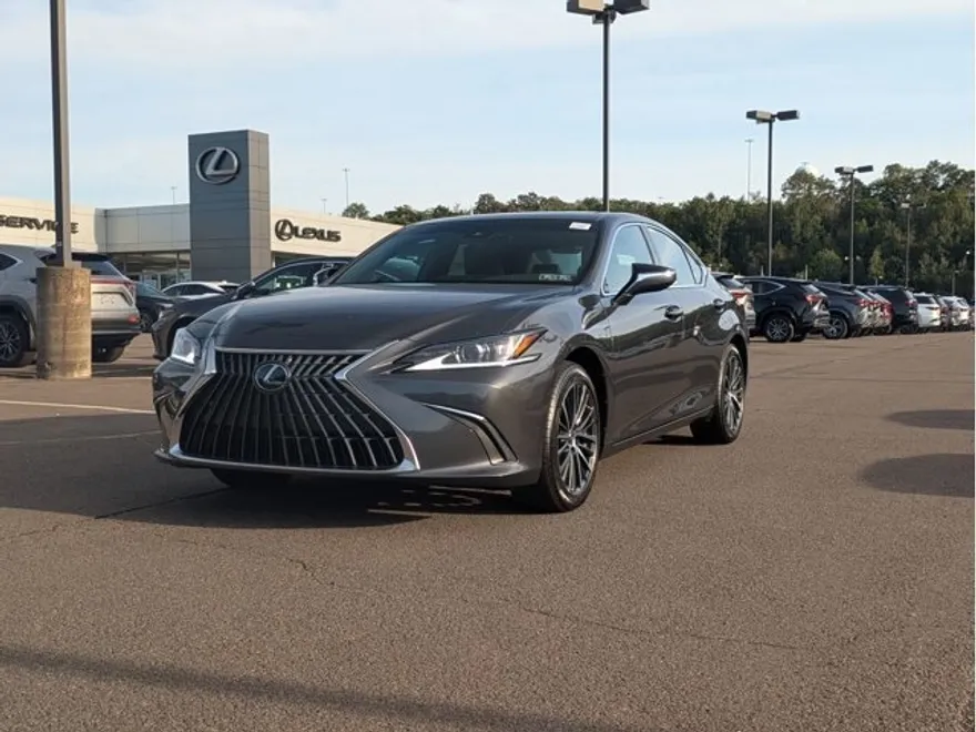 2025 Lexus ES 300h Premium photo 1
