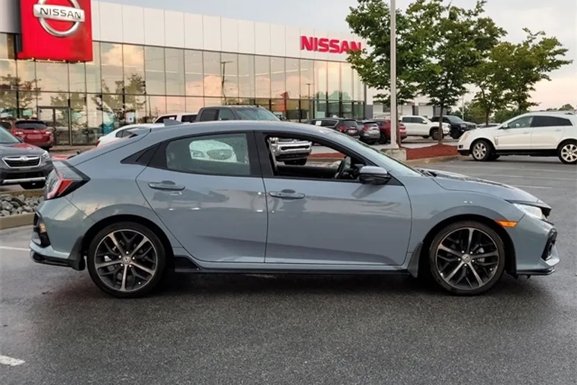 2021 Honda Civic Hatchback Sport Touring photo 1