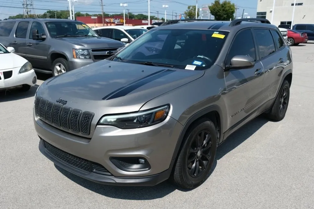 2019 Jeep Cherokee Latitude photo 1