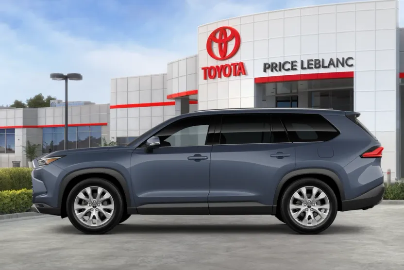 2025 Toyota Highlander Hybrid Limited photo 1