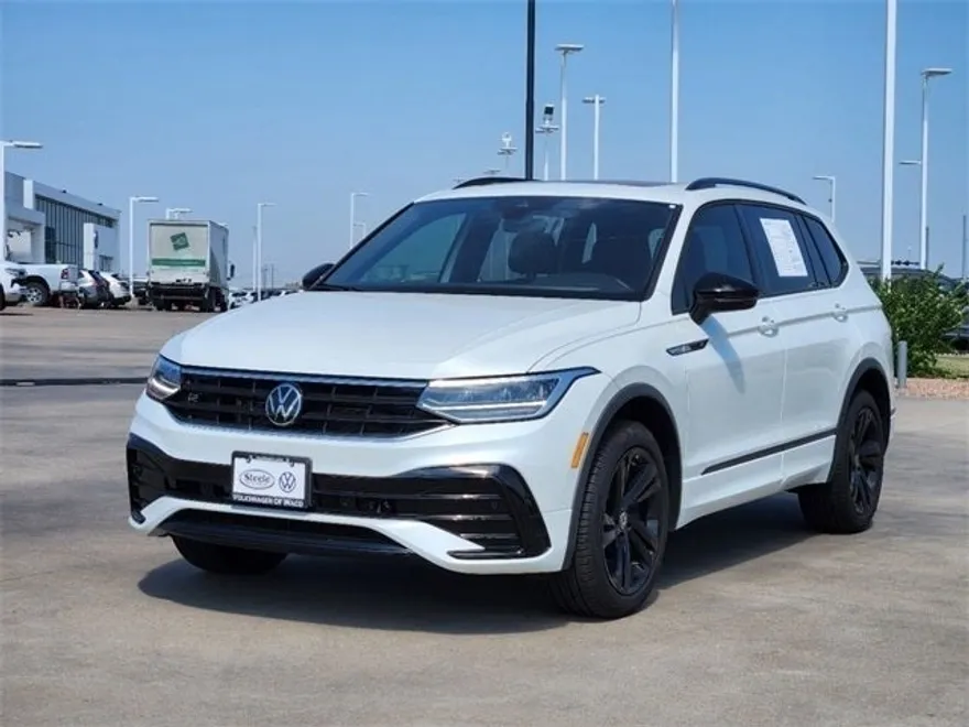2024 Volkswagen Tiguan SE R-Line Black photo 1