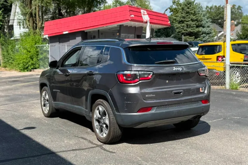 2018 Jeep Compass Limited photo 1