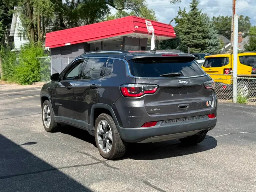 2018 Jeep Compass Limited photo 1