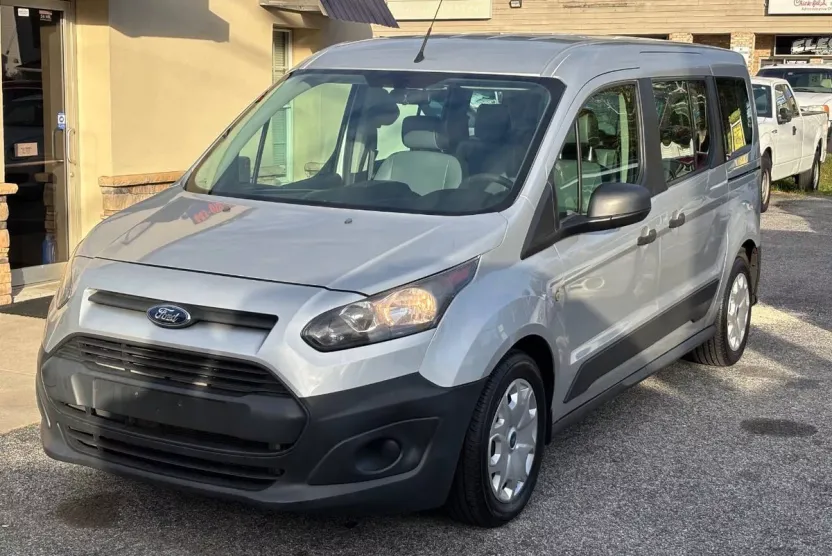 2015 Ford Transit Connect XL photo 1