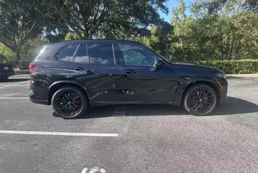 2026 Bmw X5 M60i photo 1