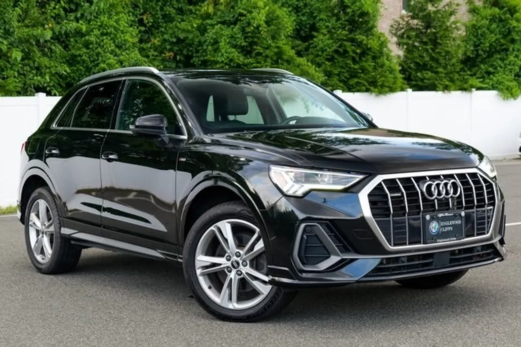 2022 Audi Q3 Premium Plus S line photo 1