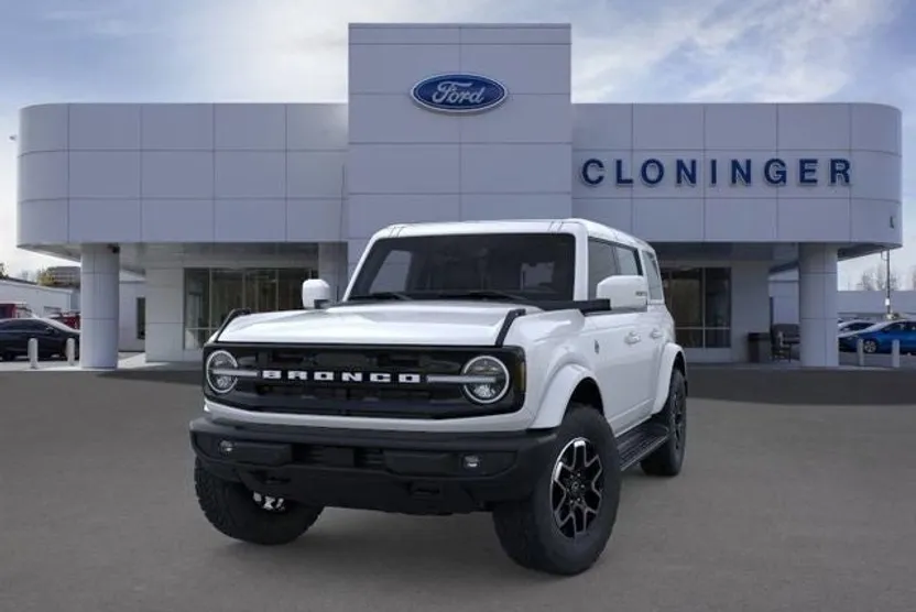 2025 Ford Bronco Outer Banks photo 1