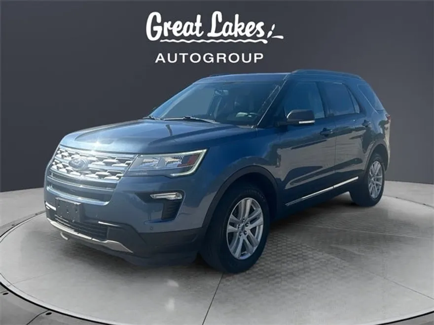 2019 Ford Explorer XLT photo 1