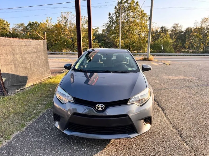 2014 Toyota Corolla LE Eco photo 1