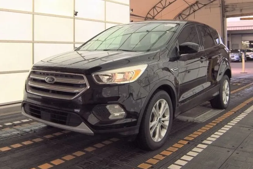 2019 Ford Escape SE photo 1