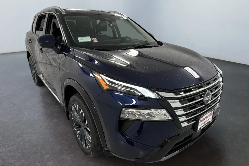 2026 Nissan Rogue Platinum photo 1