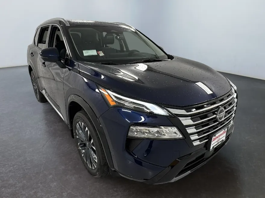 2026 Nissan Rogue Platinum photo 1