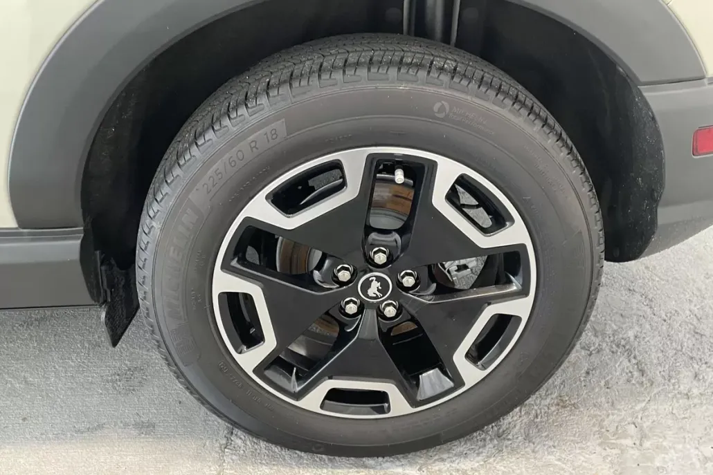 2024 Ford Bronco Sport Outer Banks photo 1