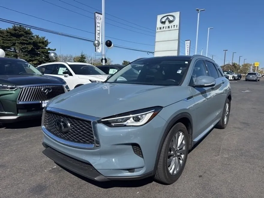 2024 Infiniti QX50 Luxe photo 1
