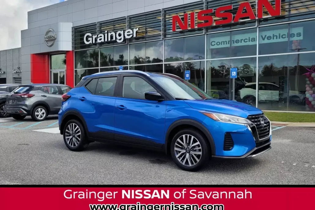 2023 Nissan Kicks SV photo 1