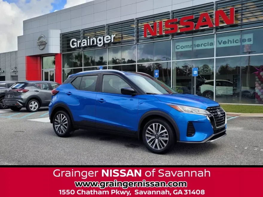 2023 Nissan Kicks SV photo 1