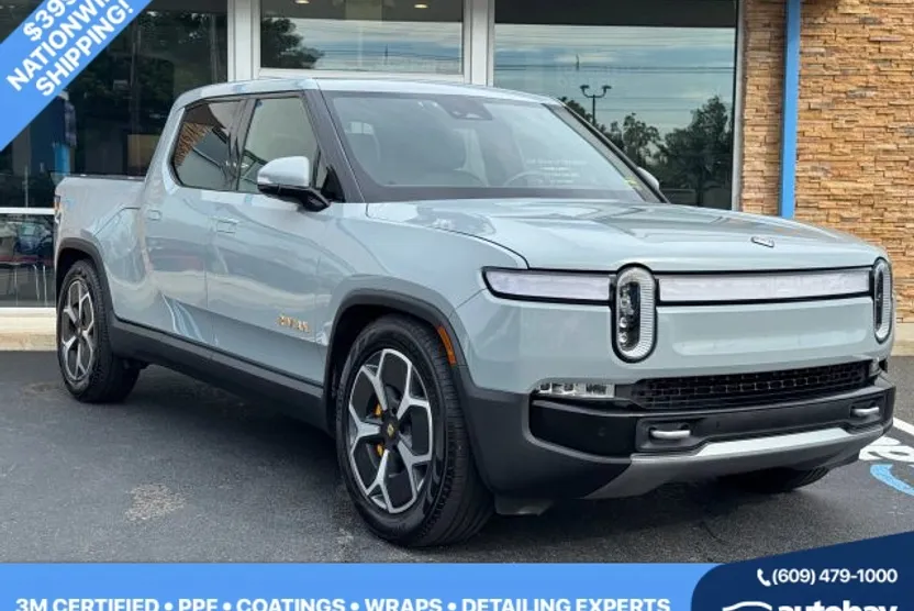2022 Rivian R1T Adventure photo 1