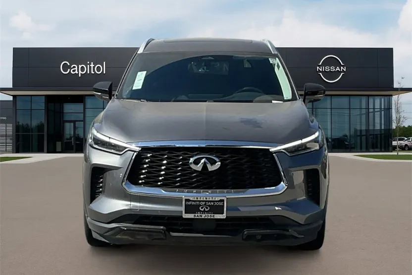 2023 Infiniti QX60 Luxe photo 1