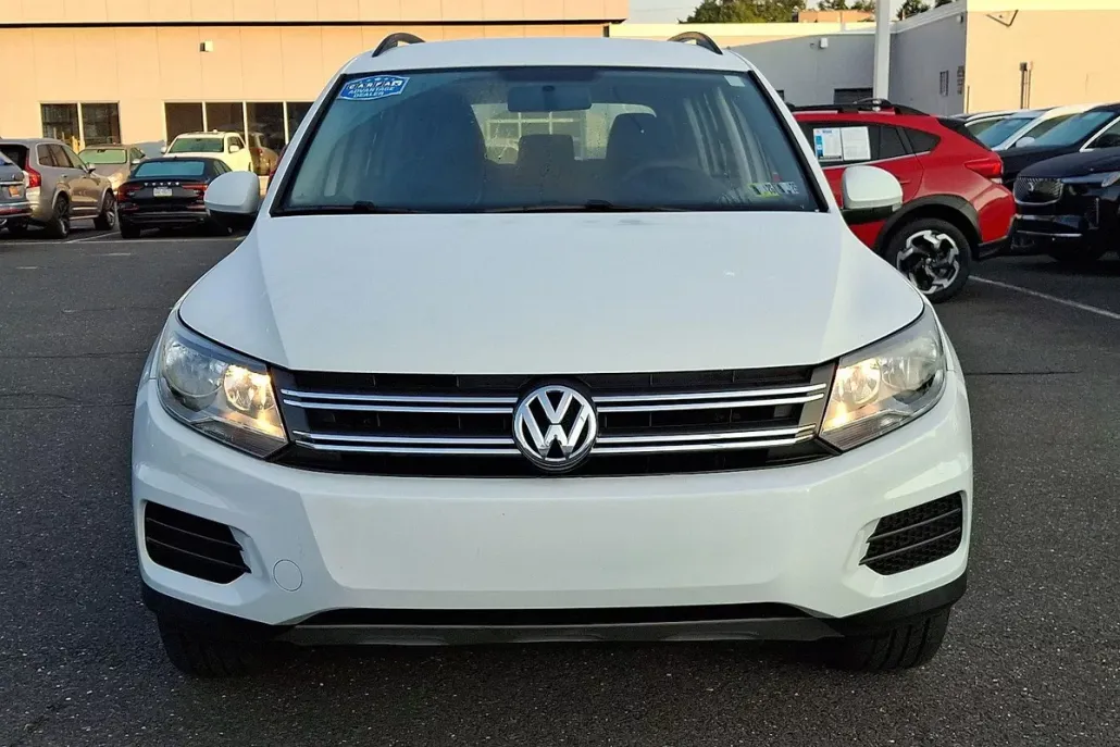 2017 Volkswagen Tiguan Limited photo 1