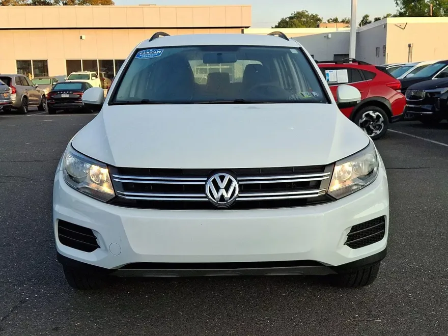 2017 Volkswagen Tiguan Limited photo 1
