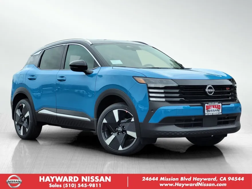 2025 Nissan Kicks SR photo 1