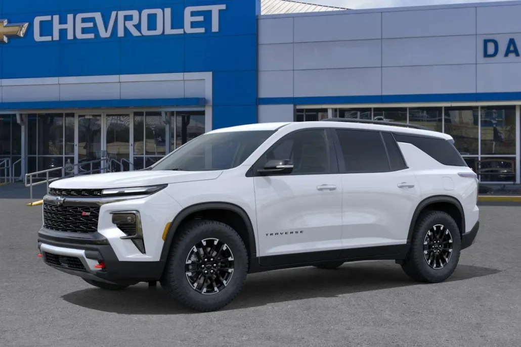 2026 Chevrolet Traverse Z71 photo 1