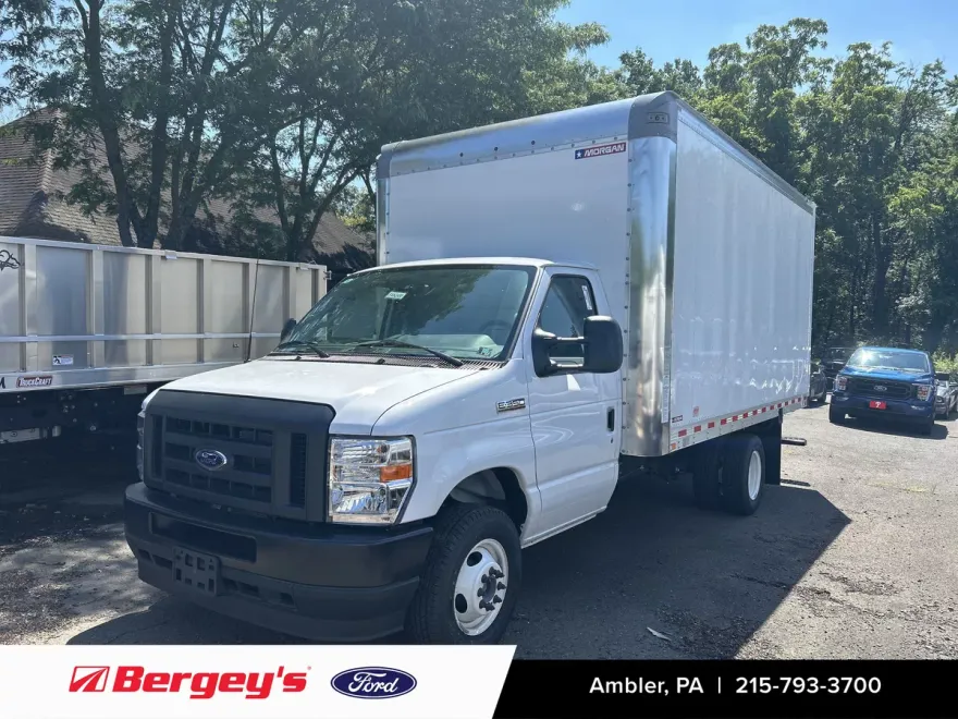 2025 Ford E-350 Base photo 1