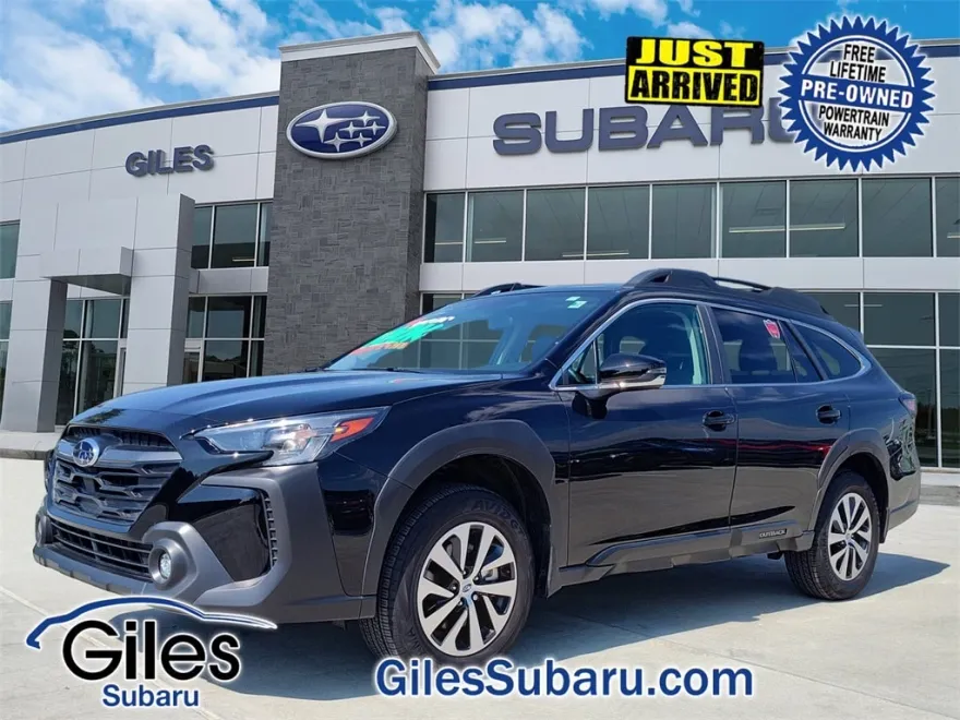 2025 Subaru Outback Premium photo 1